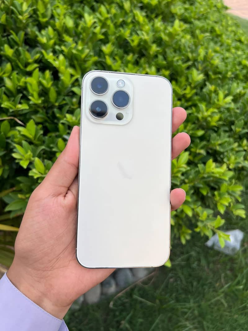 Apple iPhone 14 Pro Max 7