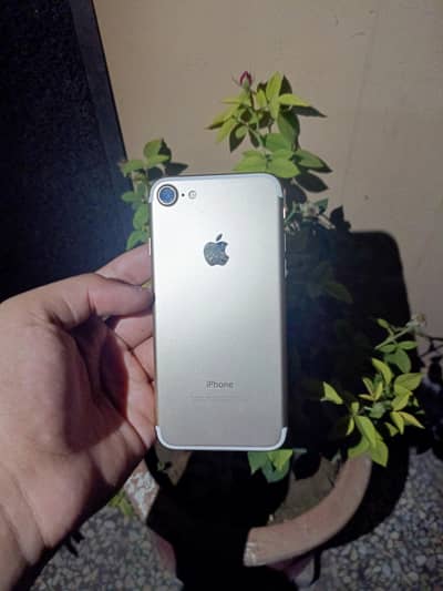 Apple iPhone 7