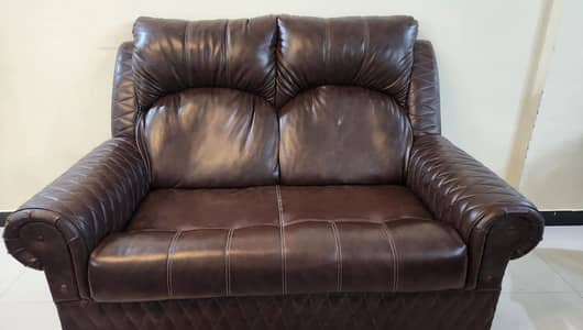 4 Seater Sofa Set For Urgent Sale (2+1+1) - Karachi