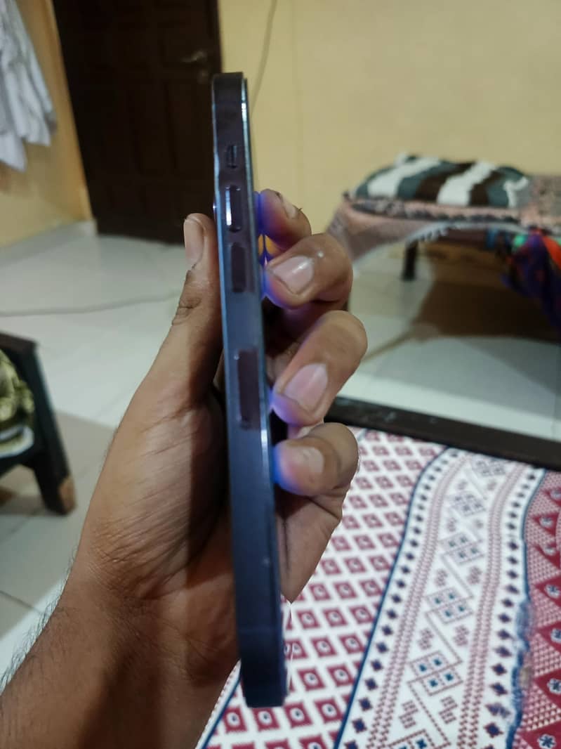 Apple iPhone 14 Pro 3