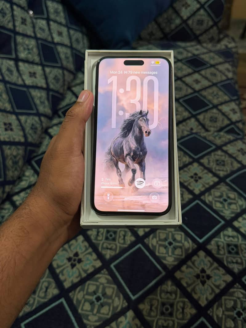 Apple iPhone 15 Pro Max 3