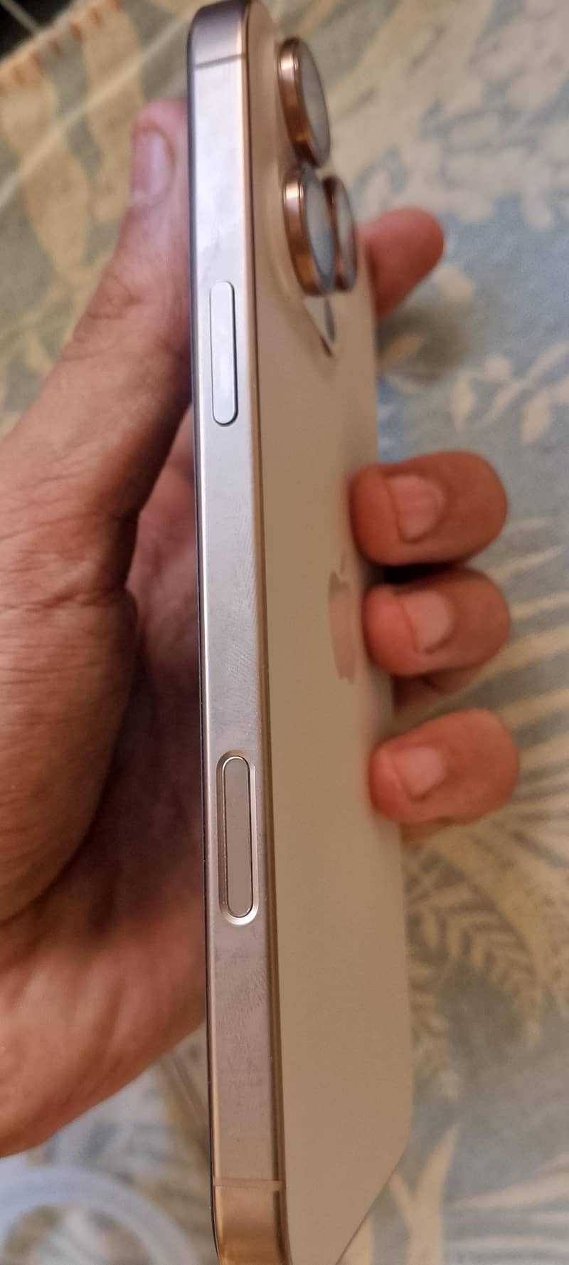 iPhone 16 pro Max 2