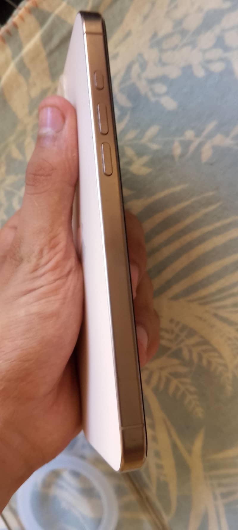 iPhone 16 pro Max 3