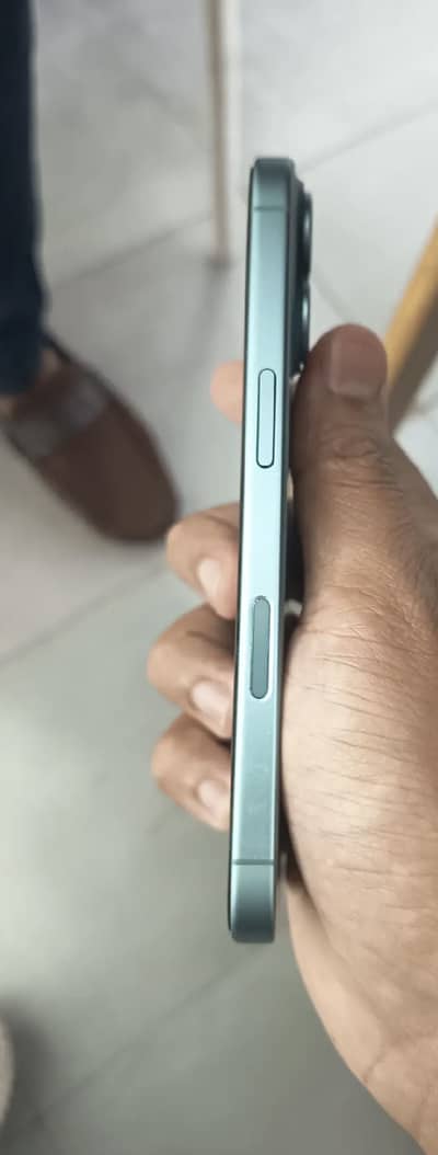 Apple iPhone 16 MDM