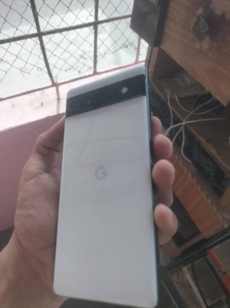 Google Pixel 6a 1