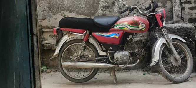 Honda CD 70 2010 model