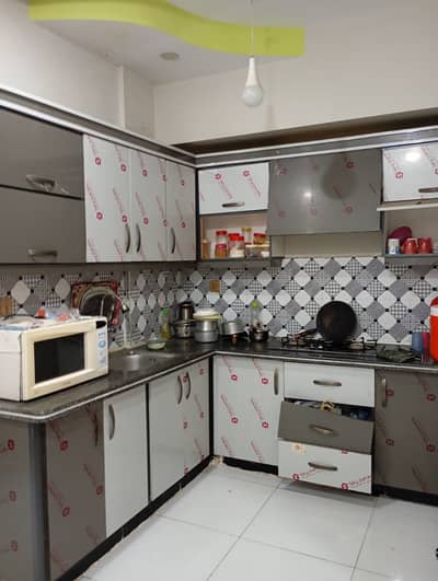 Lease 3bed DD Jillani arcade block 2 metroville road facing Saba Estate