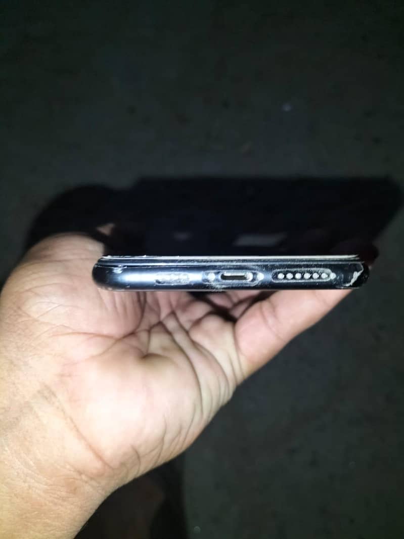 Apple iPhone 11 Pro Max jv 5
