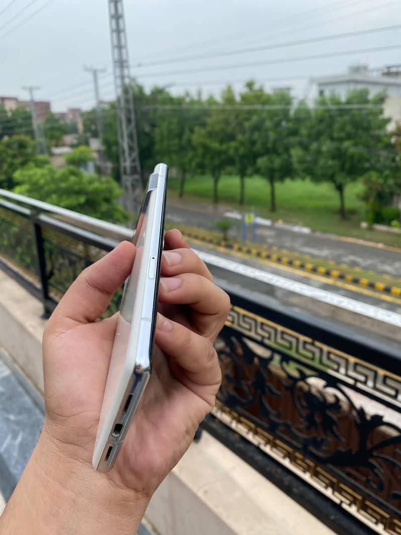google pixel 6 pro 4