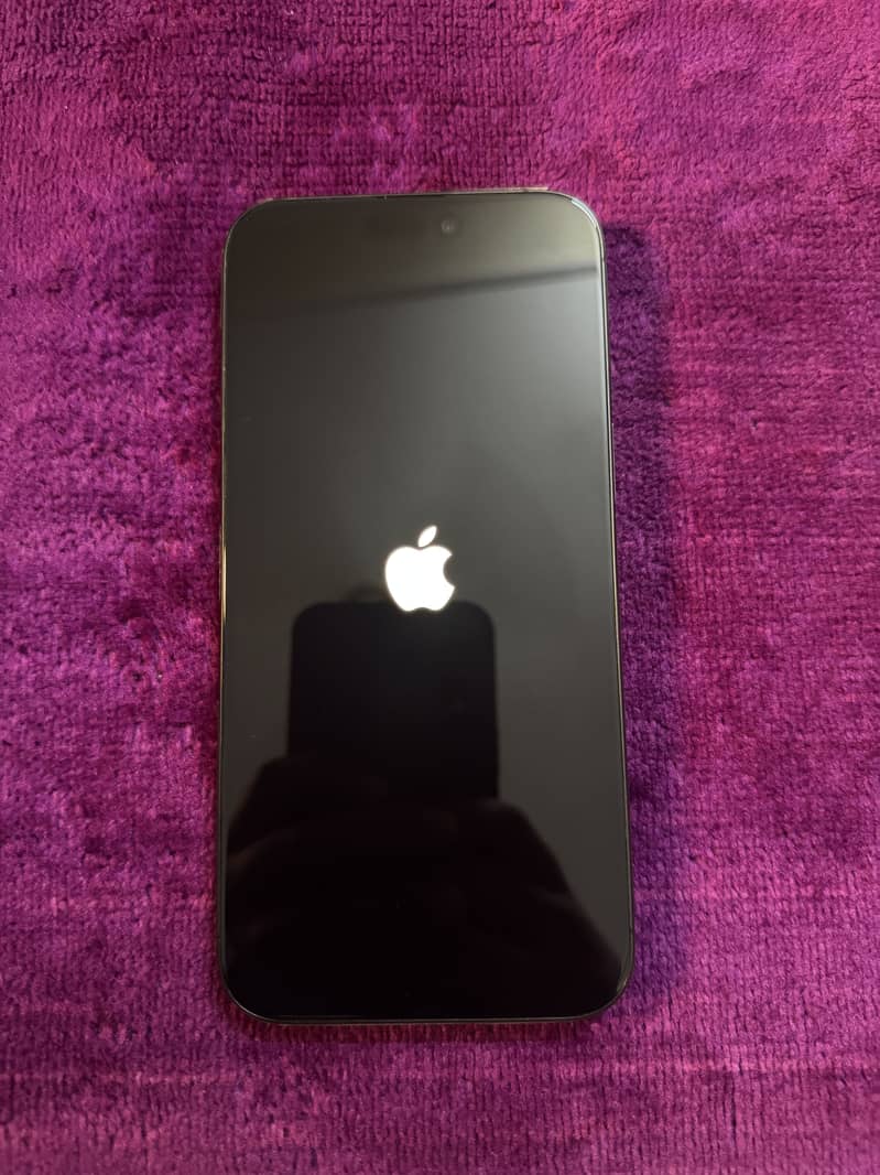Apple iPhone 15 Pro Max 9