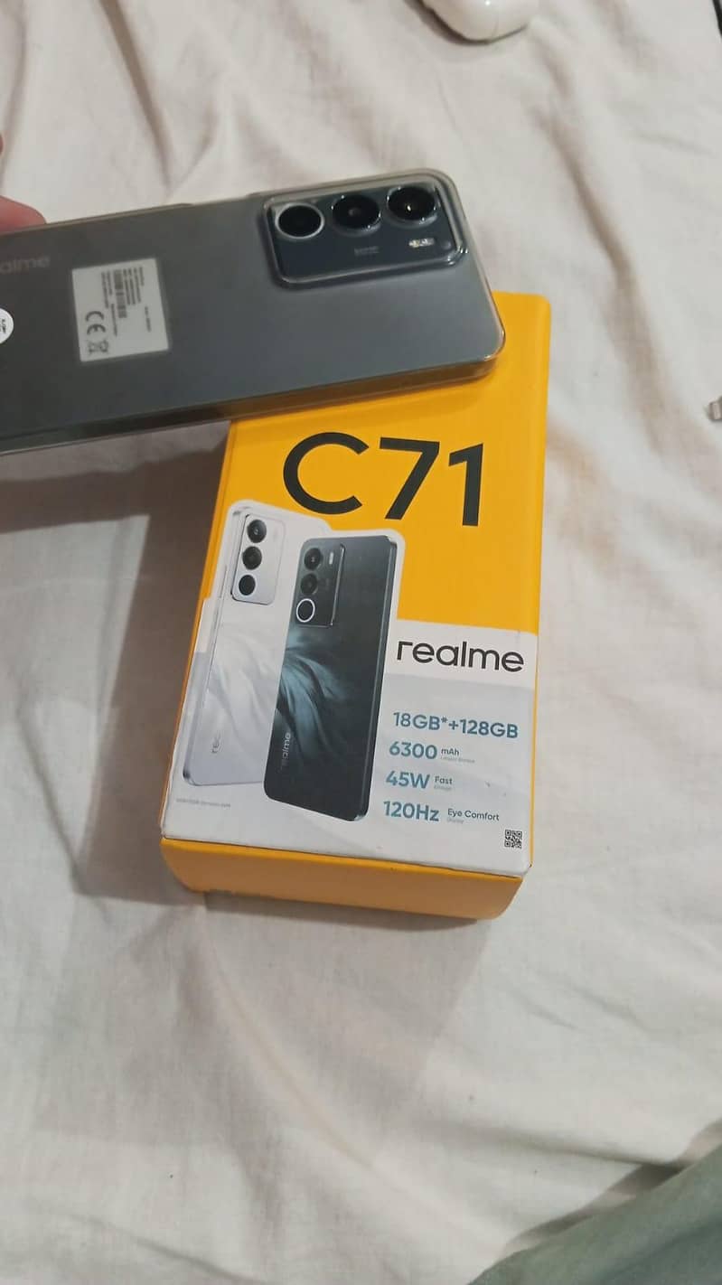 Realme C71 3