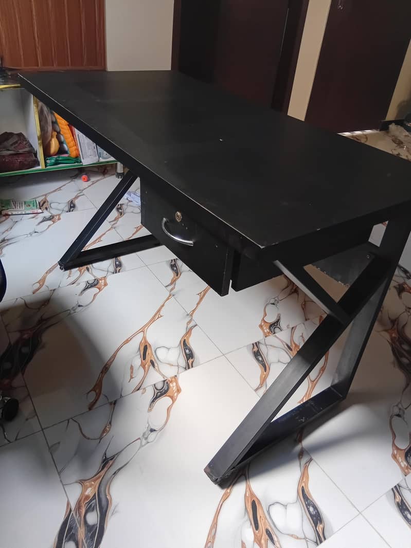 Workstation Table 0