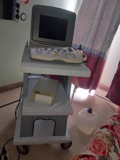 Ultrasound machine with printer