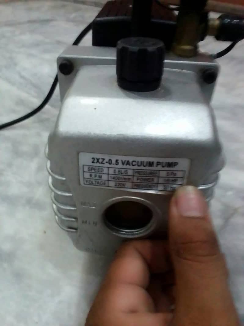 vacuumed pump 0
