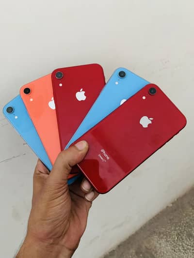I phone XR 64Gb jv 10 by 10