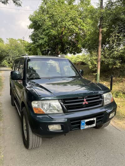 Mitsubishi Pajero 2001