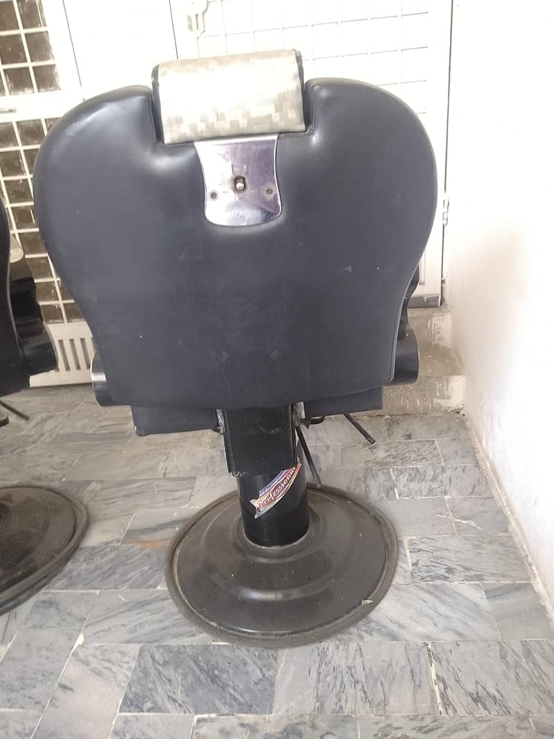 chairs 0