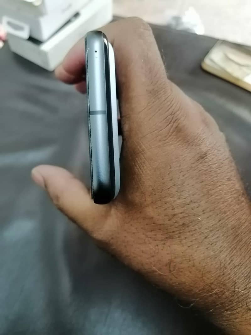 Google Pixel 8 10