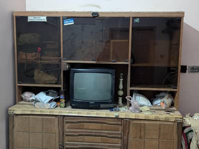 Old Showcase Good Condition
