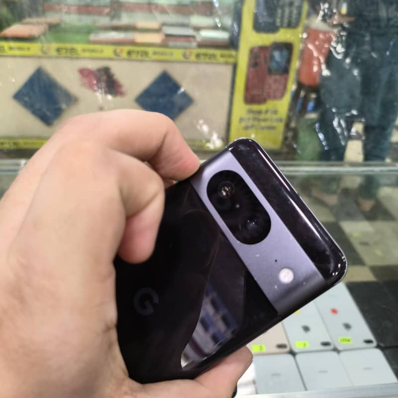 Google Pixel 8 1