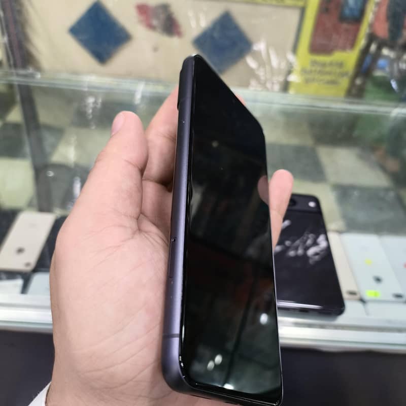 Google Pixel 8 2
