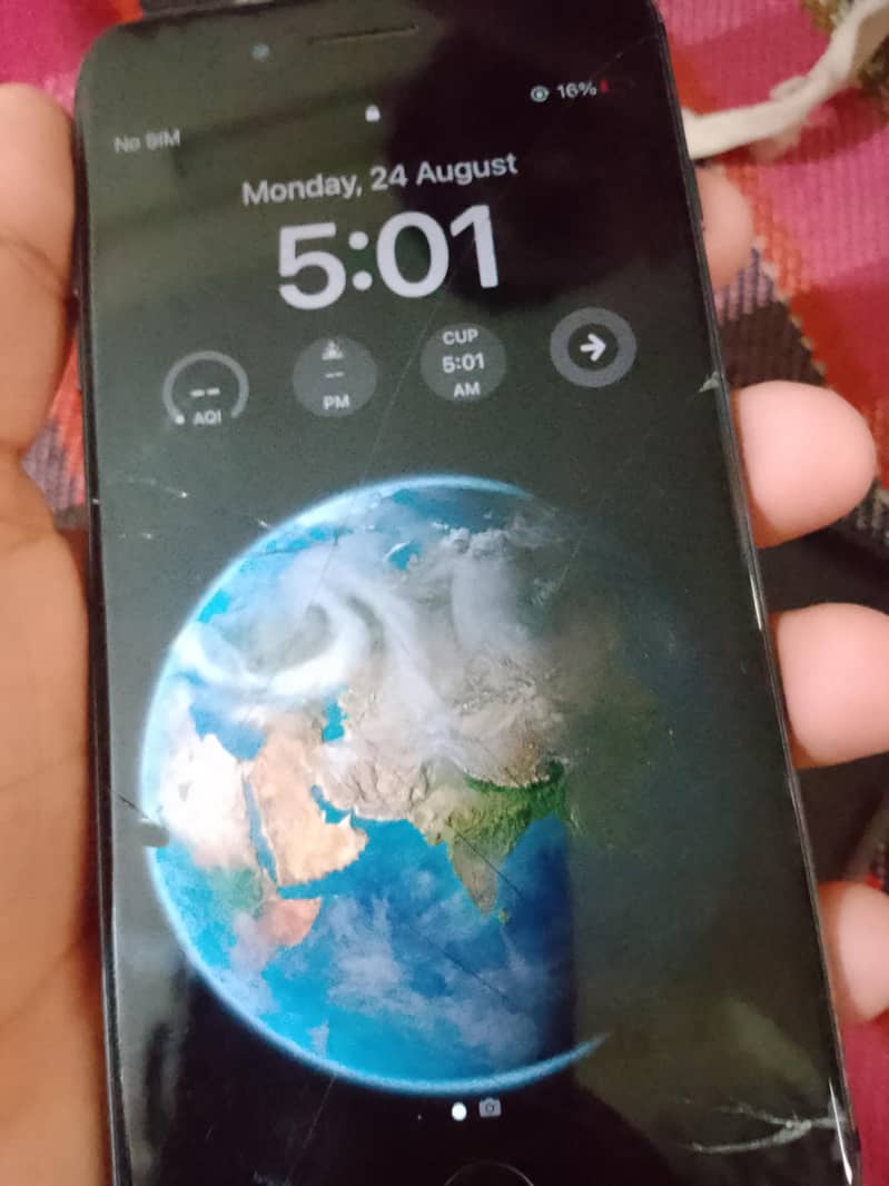Apple iPhone 8 Plus 0