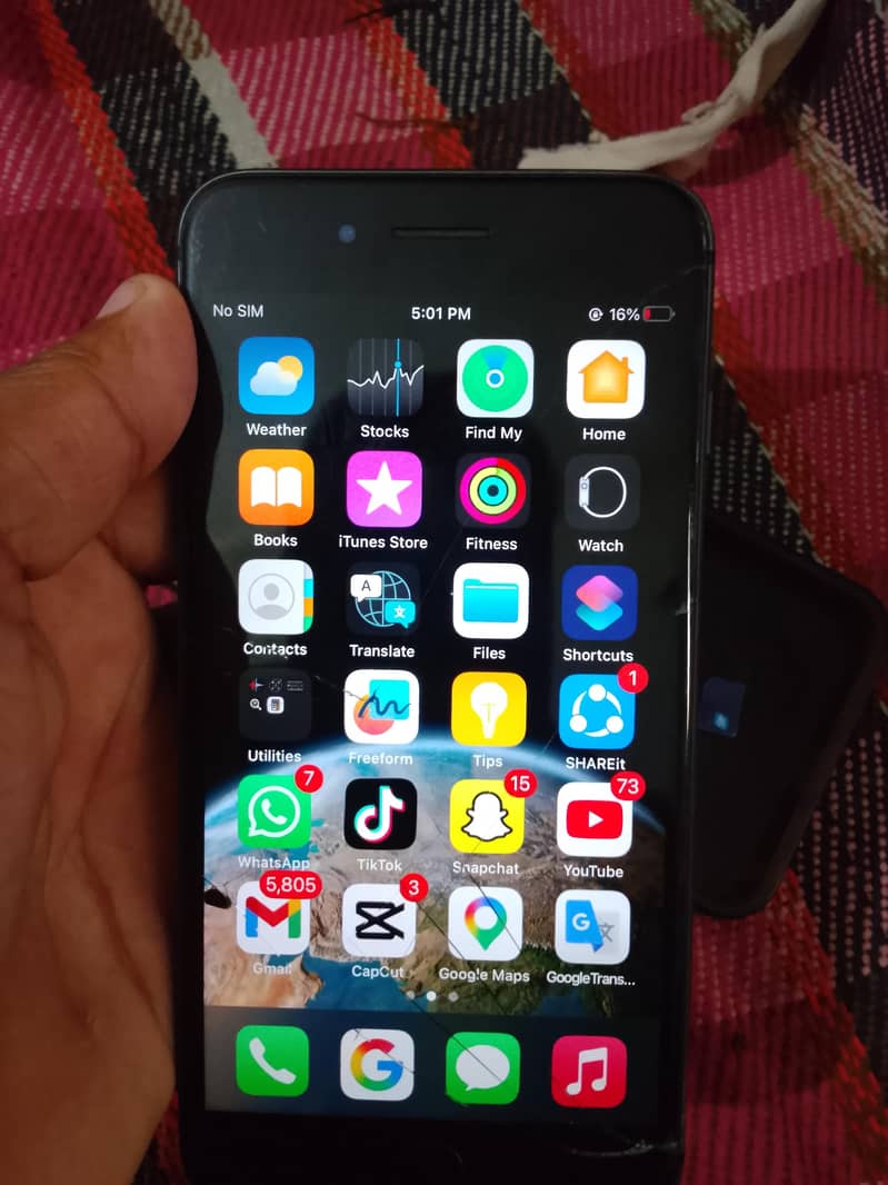 Apple iPhone 8 Plus 1