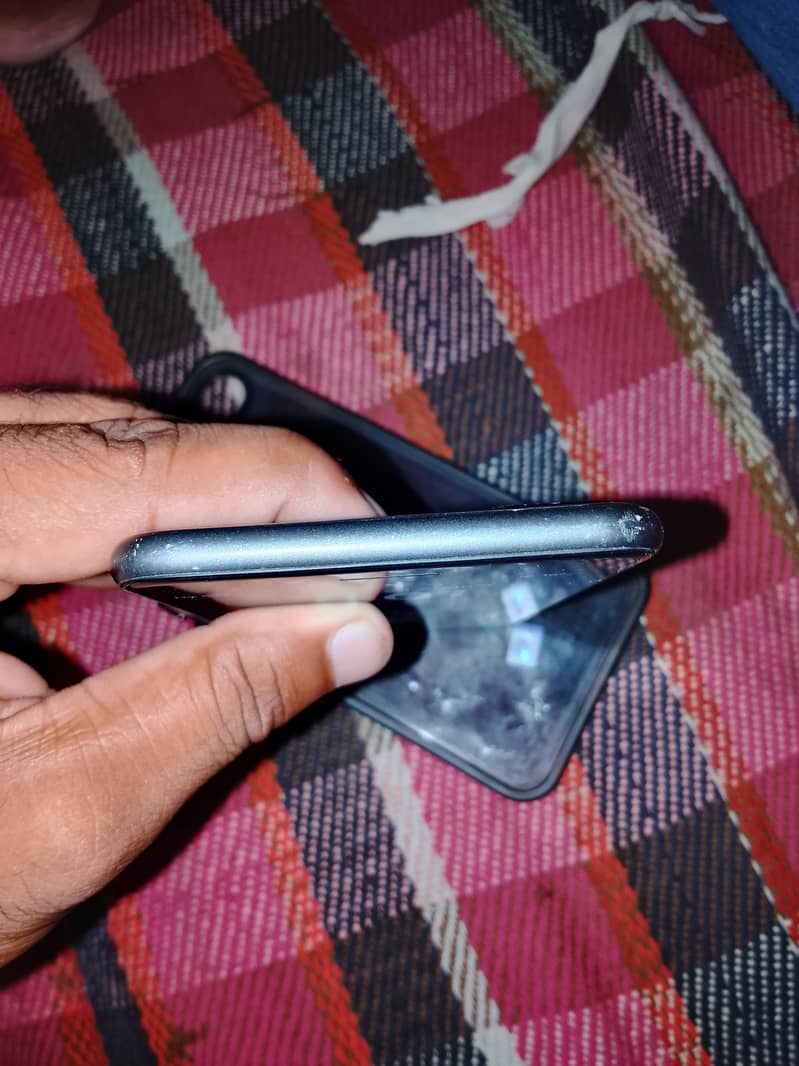 Apple iPhone 8 Plus 2