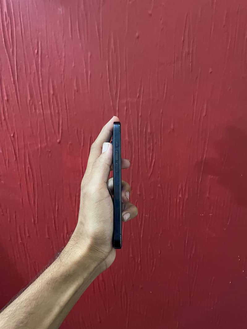 Apple iPhone 15 Pro 1