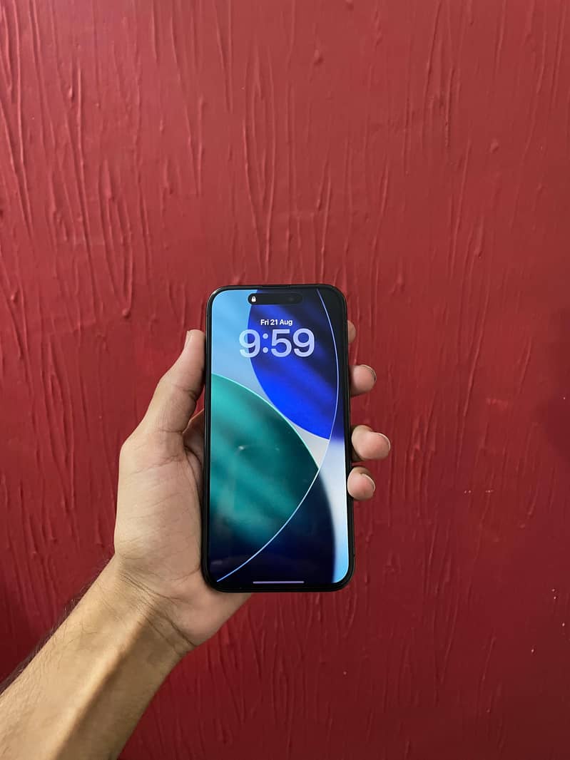 Apple iPhone 15 Pro 3