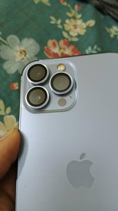 Apple iPhone 13 Pro Max Brand New mobile scratchless female used