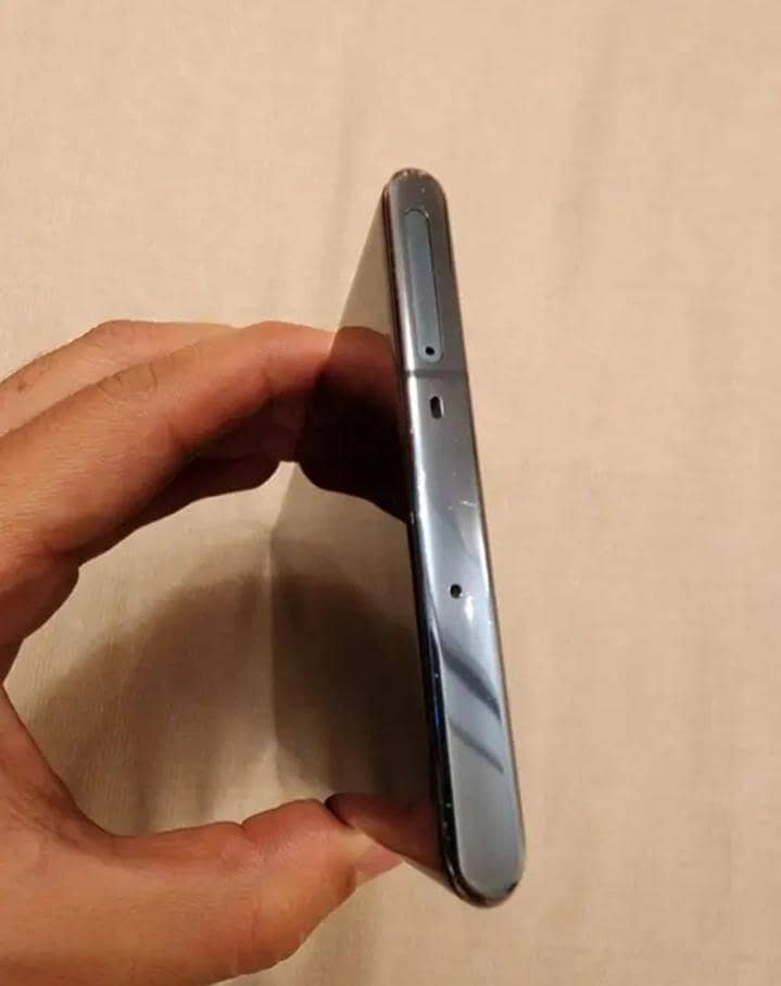 Samsung Mobile Note 10 Plus 3