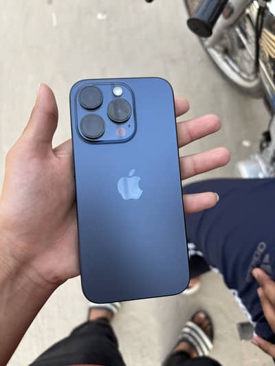 Apple iPhone 15 Pro