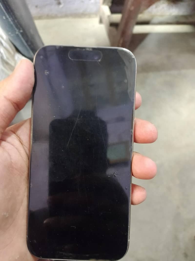 Apple iPhone 15 Pro 1