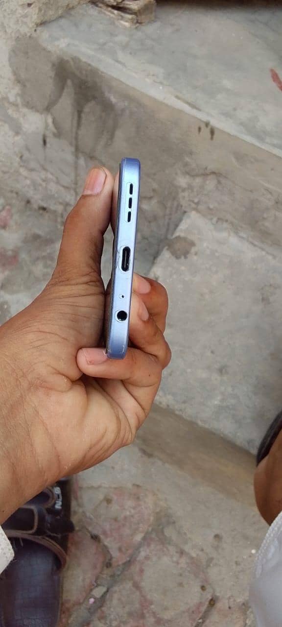 Tecno Spark Pro 2