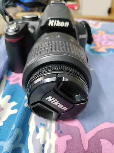 Nikon D3000 excellent condition with lens