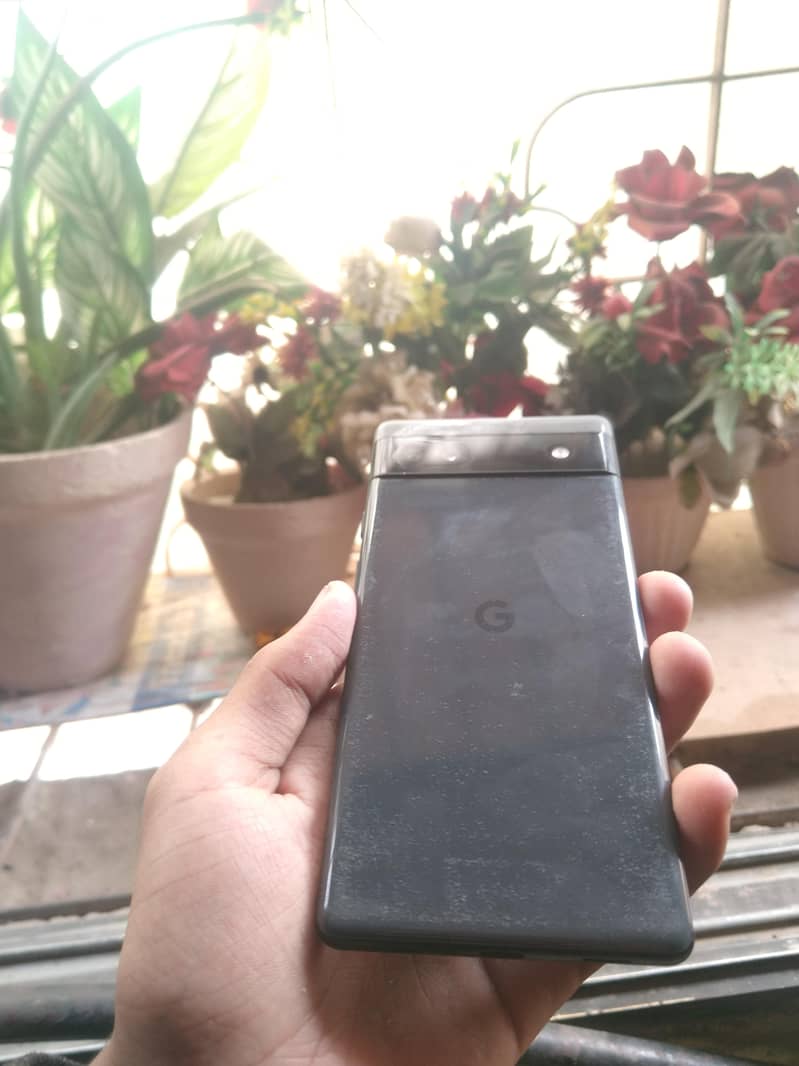 Google Pixel 6 4