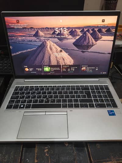 hp elitebook laptop for sell 10/9.8