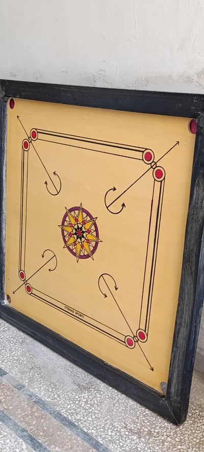 Full size Carom Board for sale 10by9 conditions