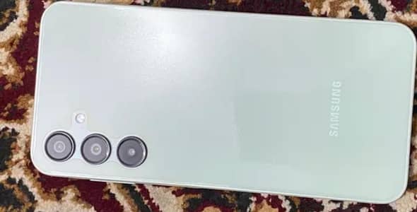 bohat acha phone hai koi masla nae hai phone numbr 03189059360