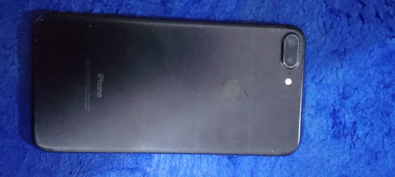 Apple iPhone 7 Plus 1