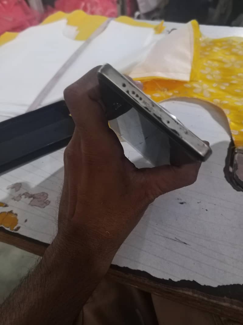 Tecno camon 30 3