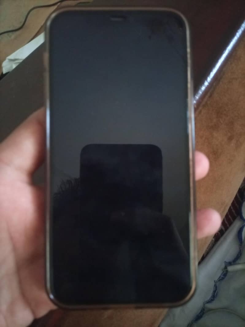Apple iPhone 12 3