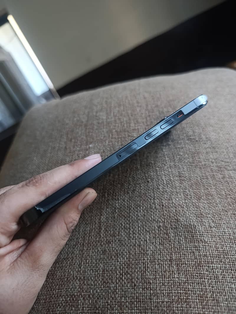 Apple iPhone 13 Pro Max 3