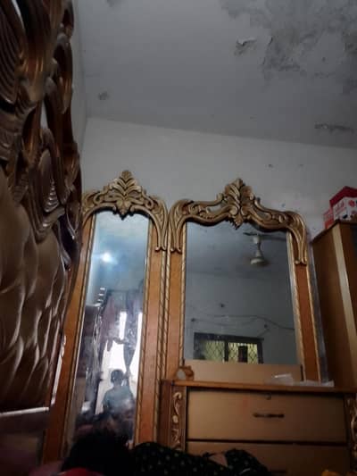 dressing table