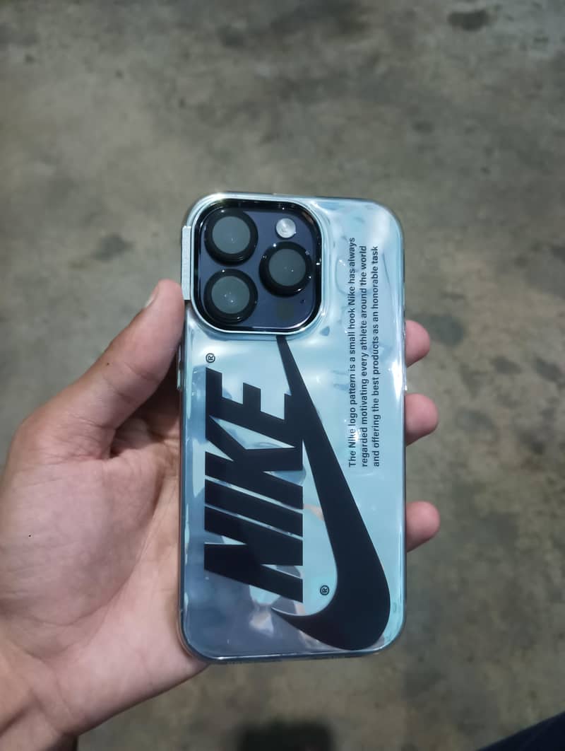 Apple iPhone 14 Pro 0