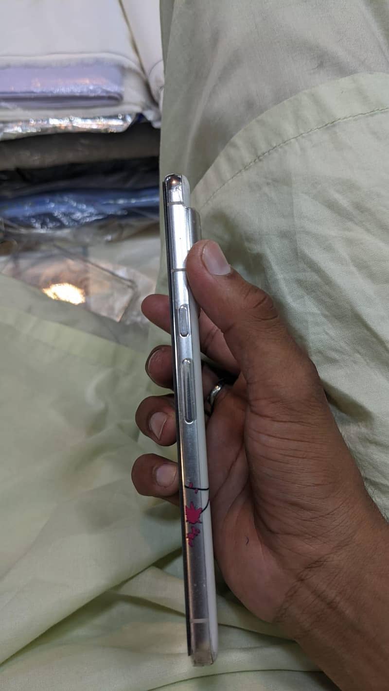 Google Pixel 8 Pro 2