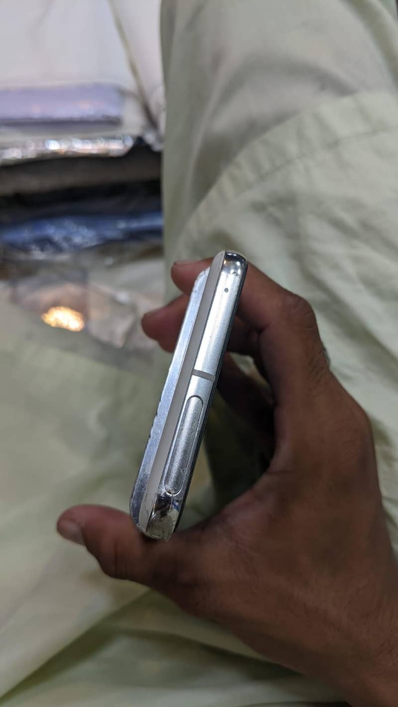 Google Pixel 8 Pro 3
