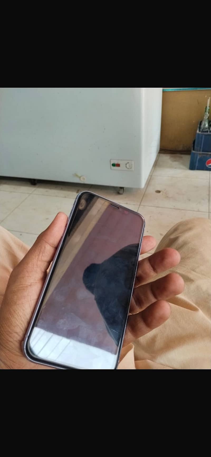 Apple iPhone 11 4
