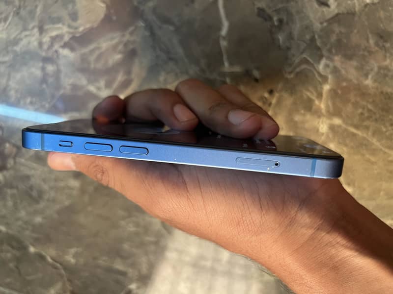 Apple iPhone 13 mini 3